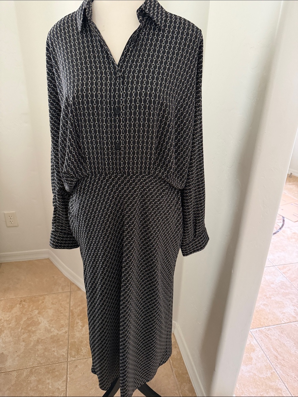 Brand New Black Patterned Long Sleeve Maxi Dress. Lined.